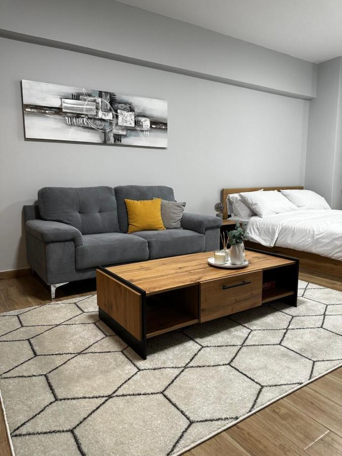 Jp Luxury Apartment In Citycenter Xanthi Exteriör bild